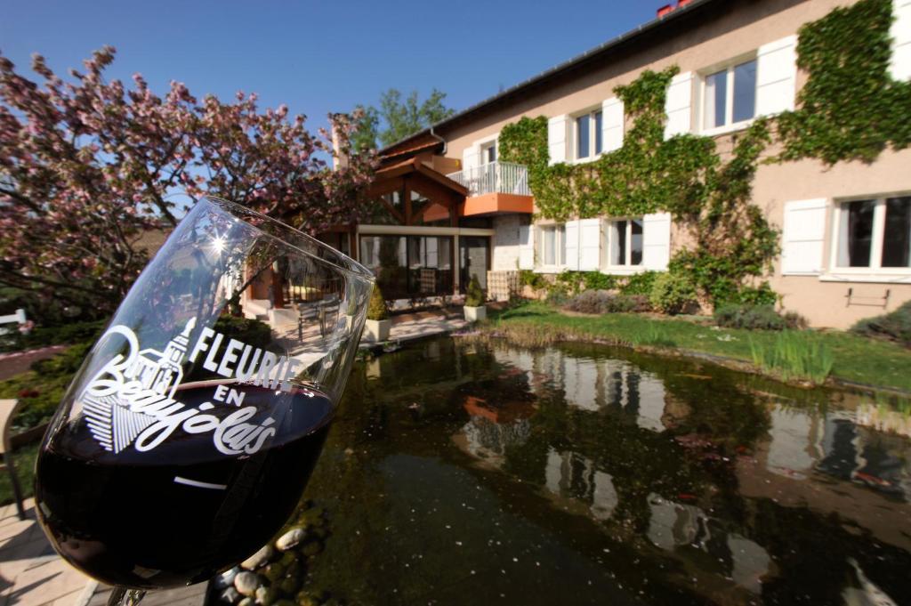 Logis Hotel Des Grands Vins 플루리 외부 사진