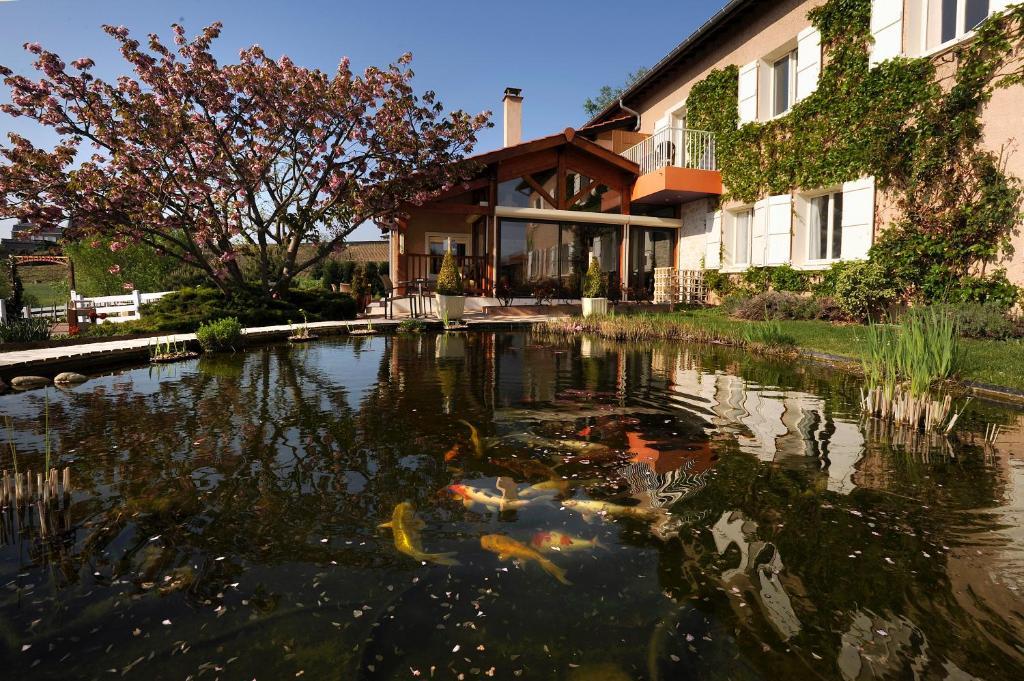 Logis Hotel Des Grands Vins 플루리 객실 사진